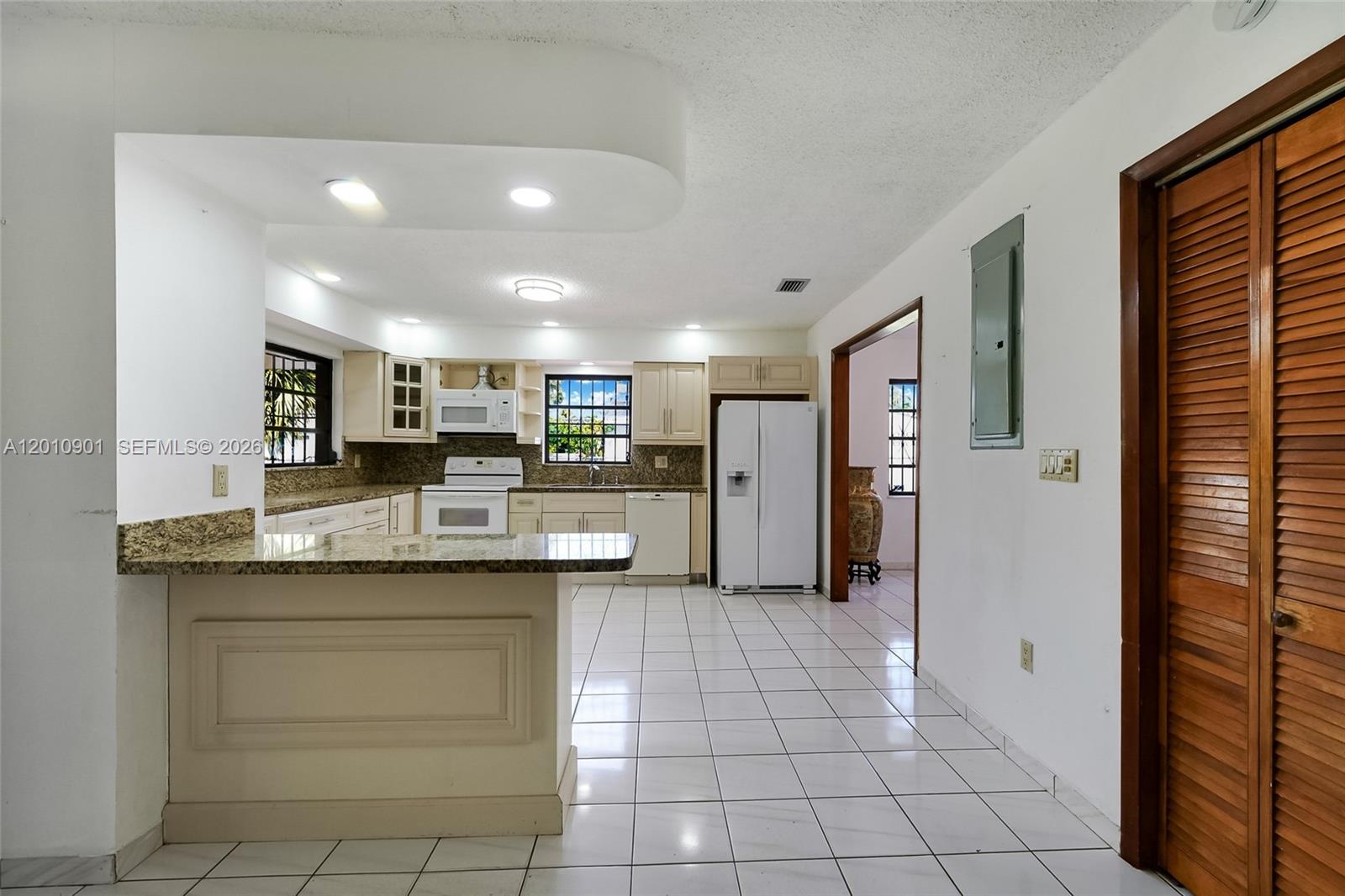1735 SW 15th St Miami, FL 33145