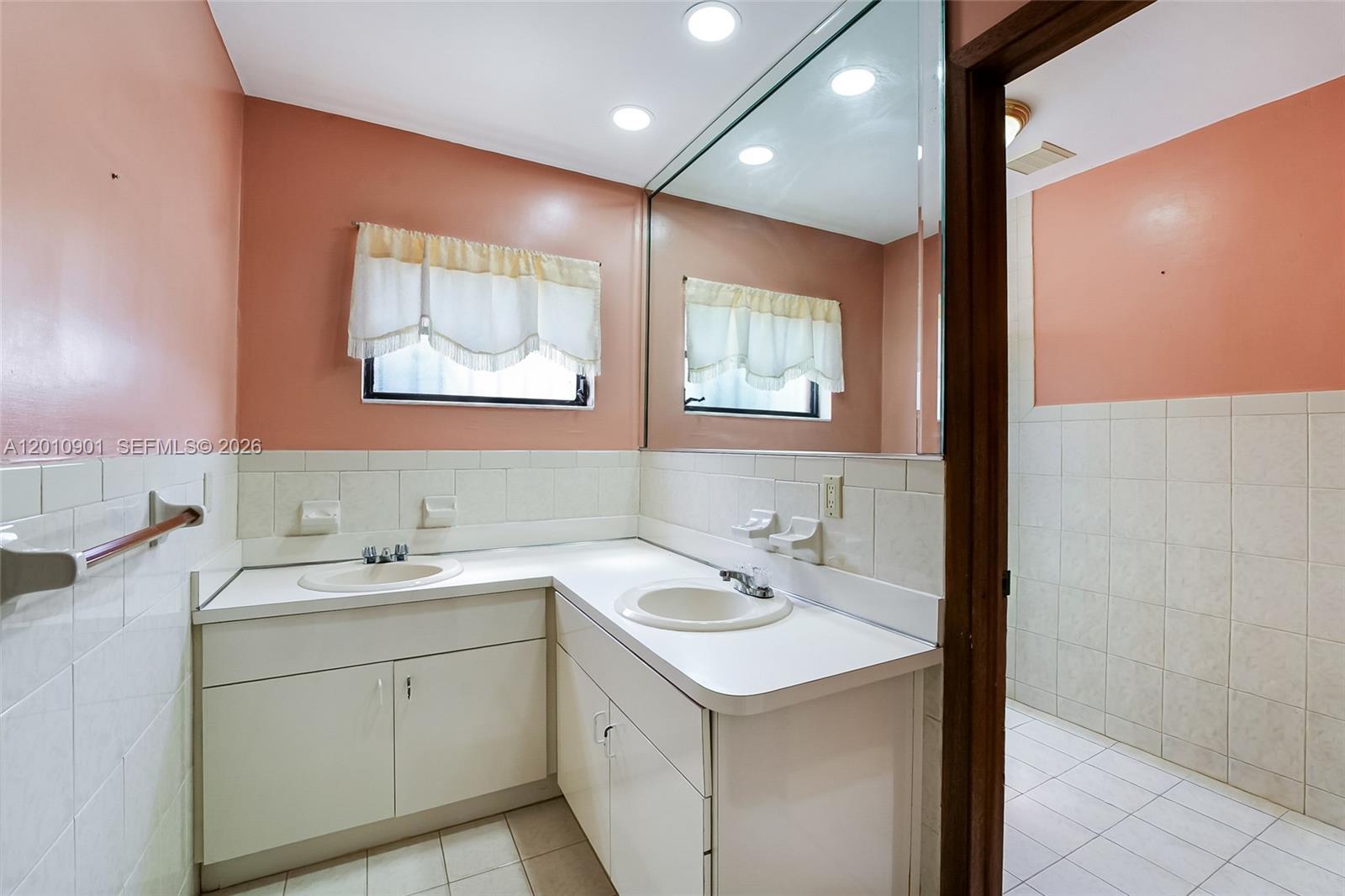 1735 SW 15th St Miami, FL 33145