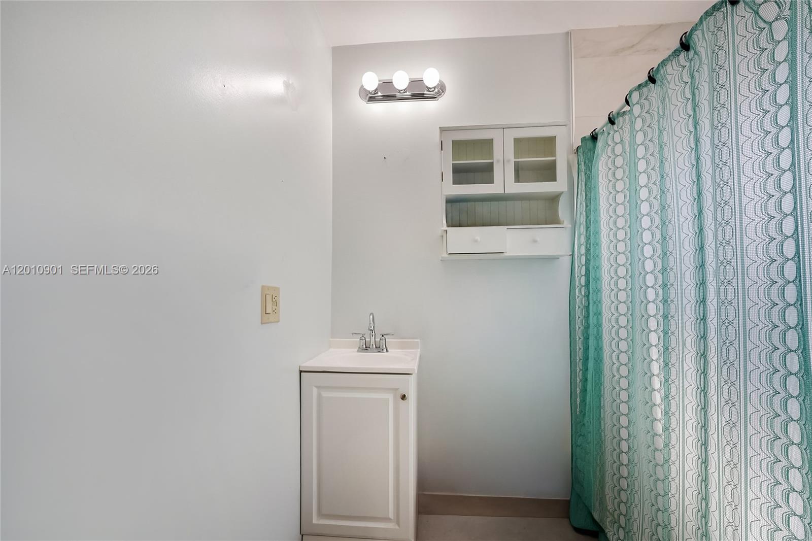 1735 SW 15th St Miami, FL 33145