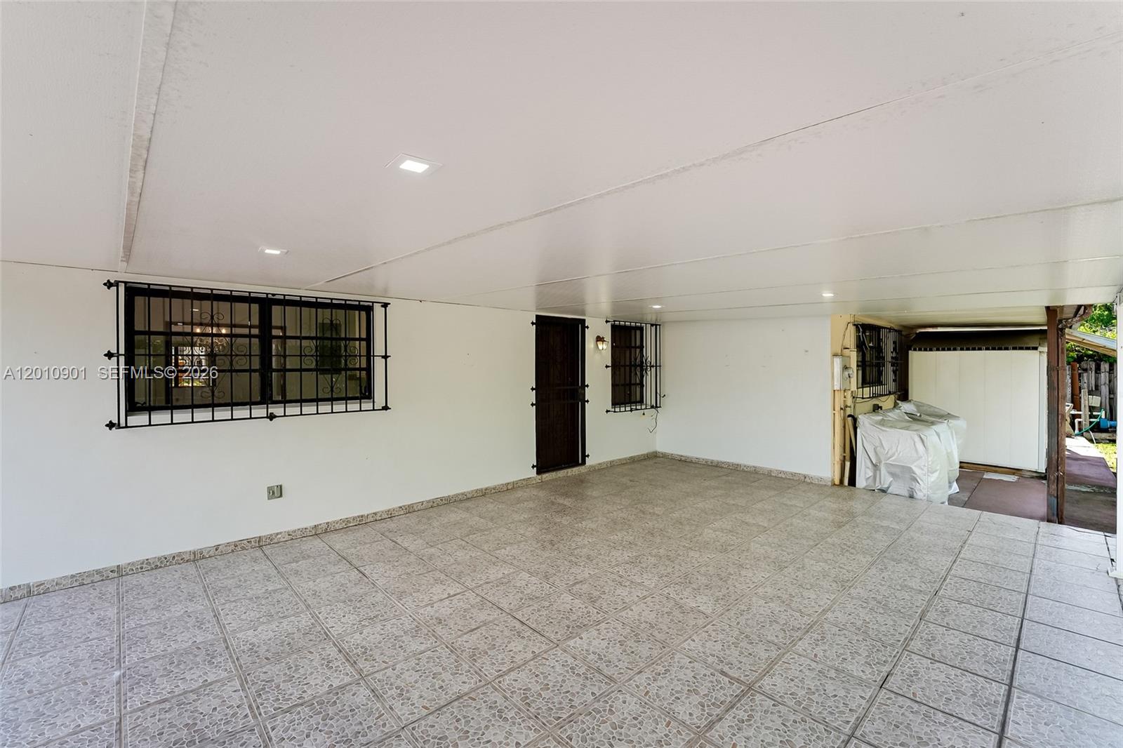 1735 SW 15th St Miami, FL 33145