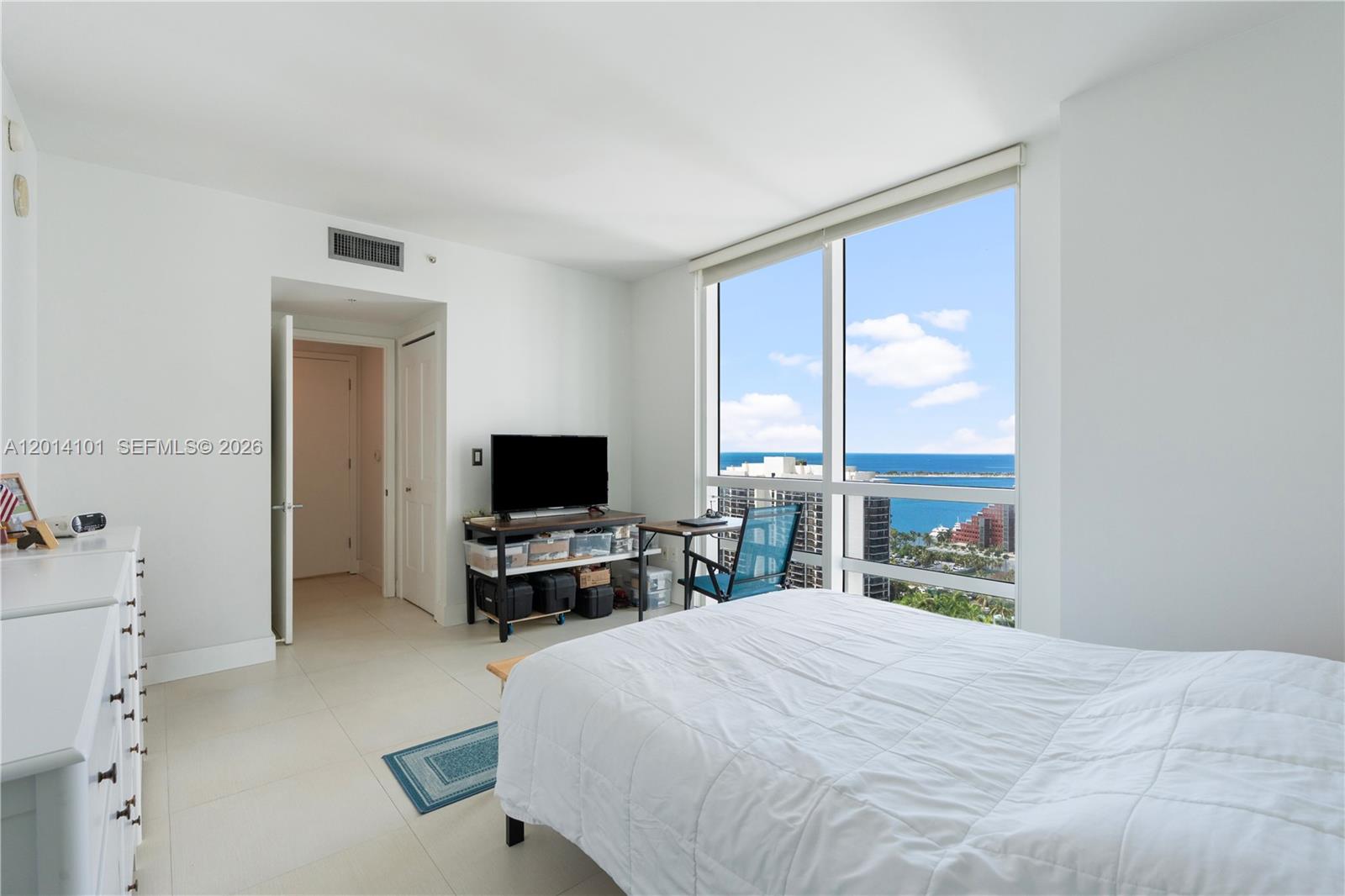 image Emerald at Brickell0