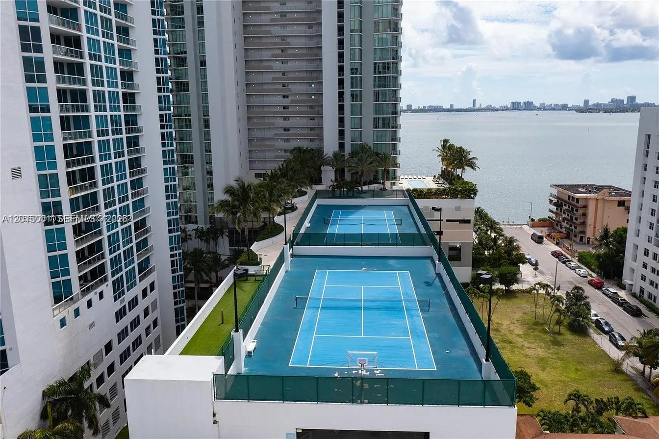 2900 NE 7th Ave #3207 Miami, FL 33137