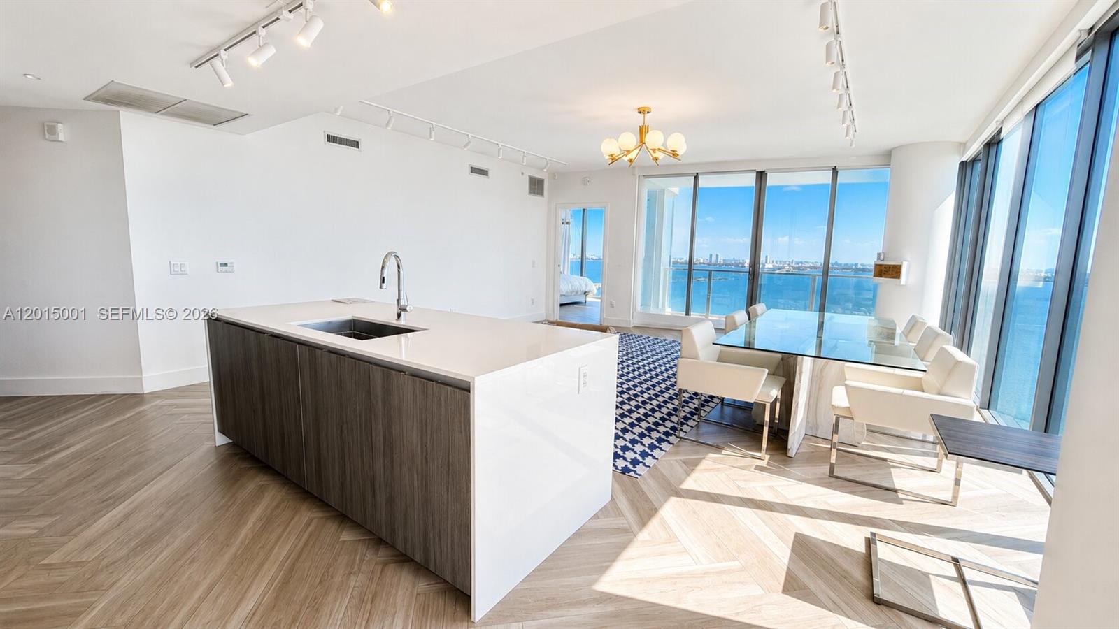 2900 NE 7th Ave #3207 Miami, FL 33137
