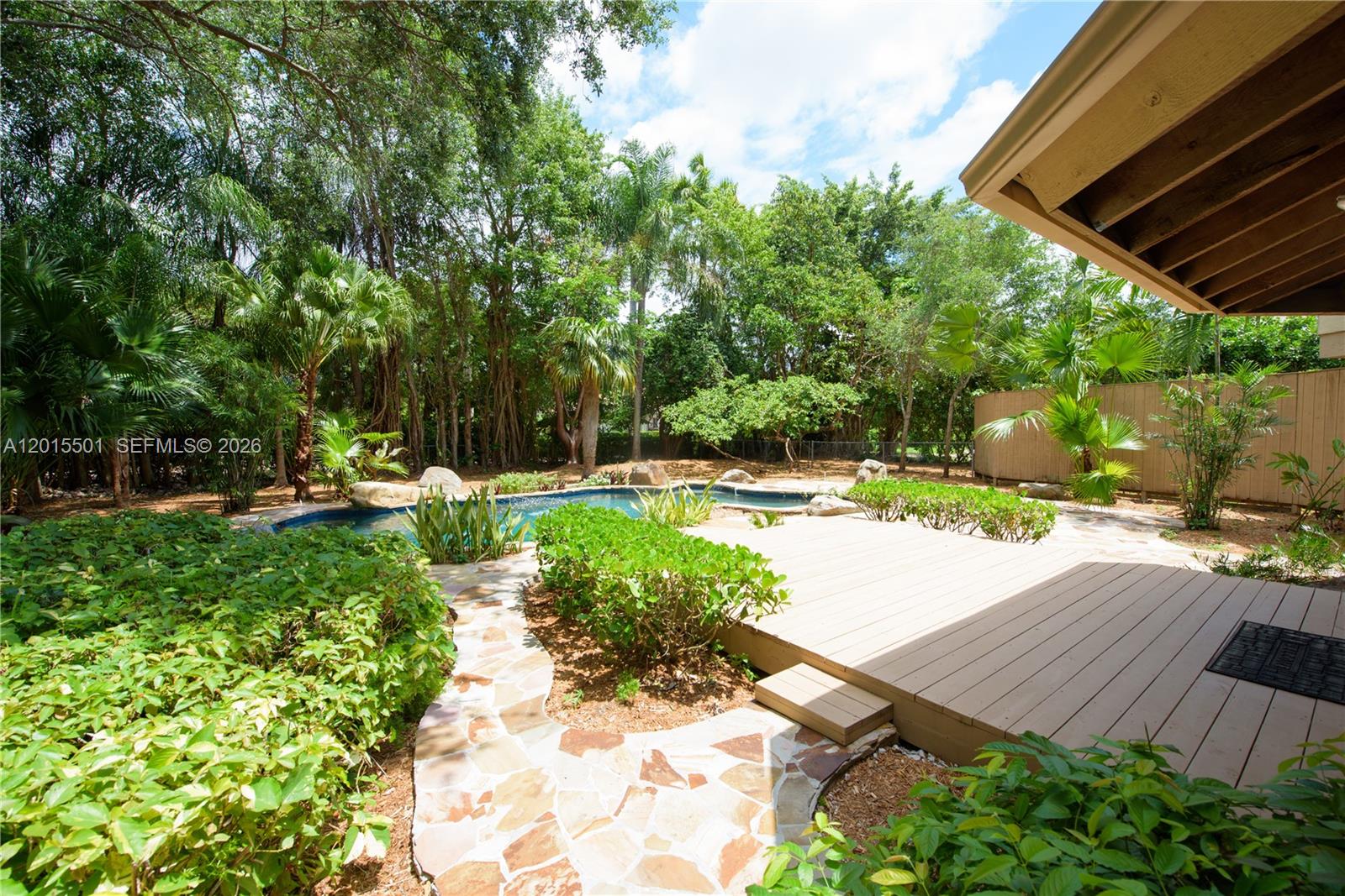 8875 SW 110th St Miami, FL 33176