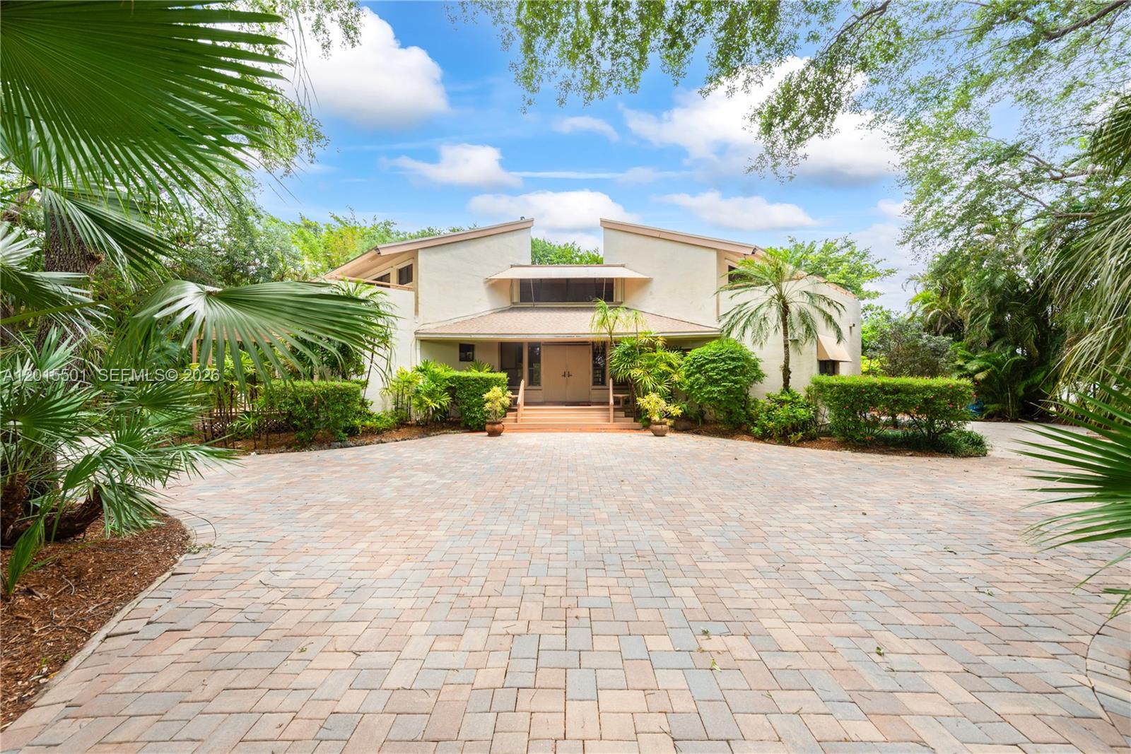 8875 SW 110th St Miami, FL 33176