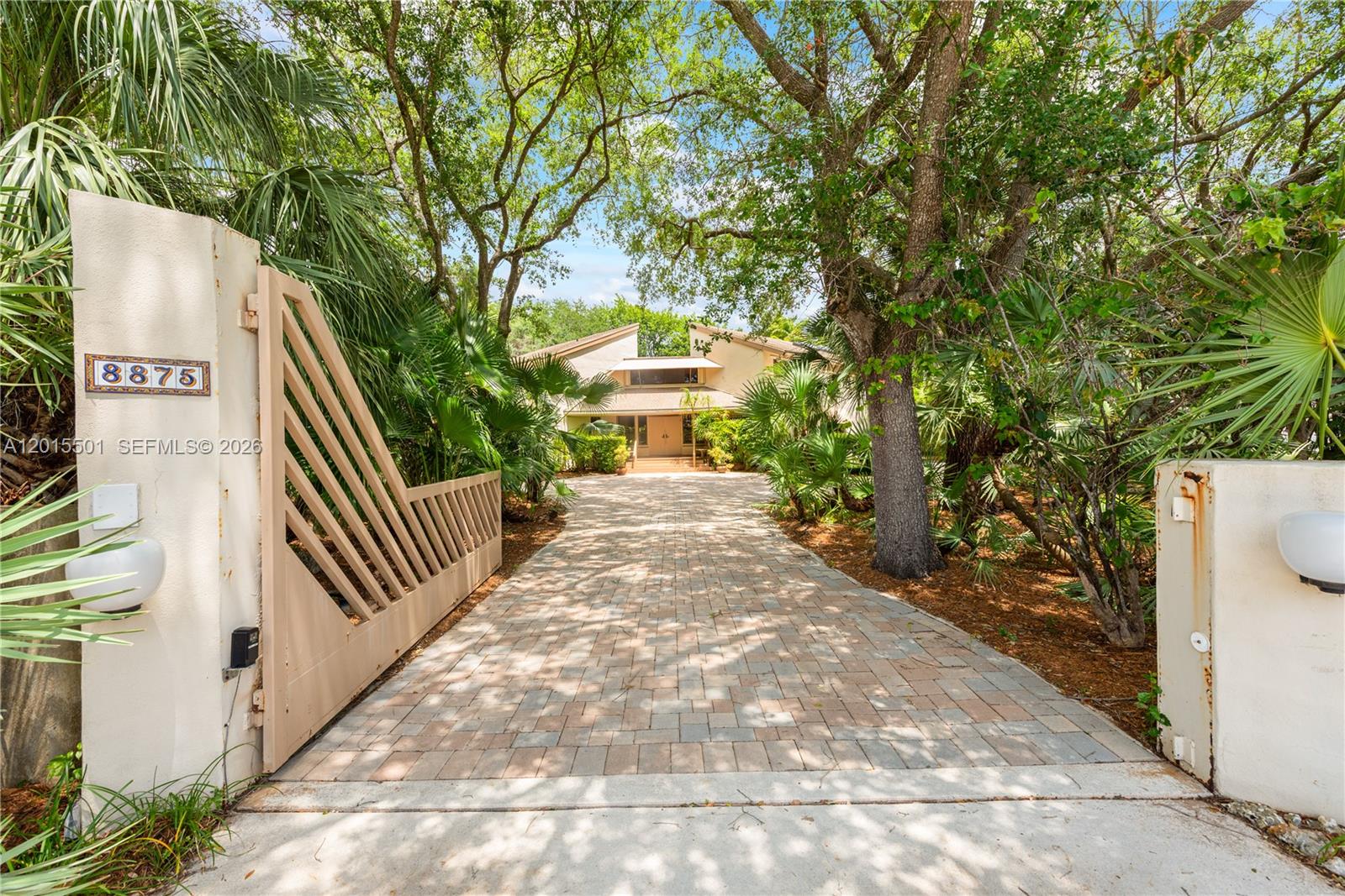 8875 SW 110th St Miami, FL 33176