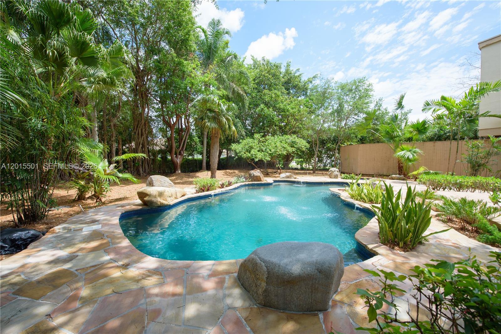8875 SW 110th St Miami, FL 33176