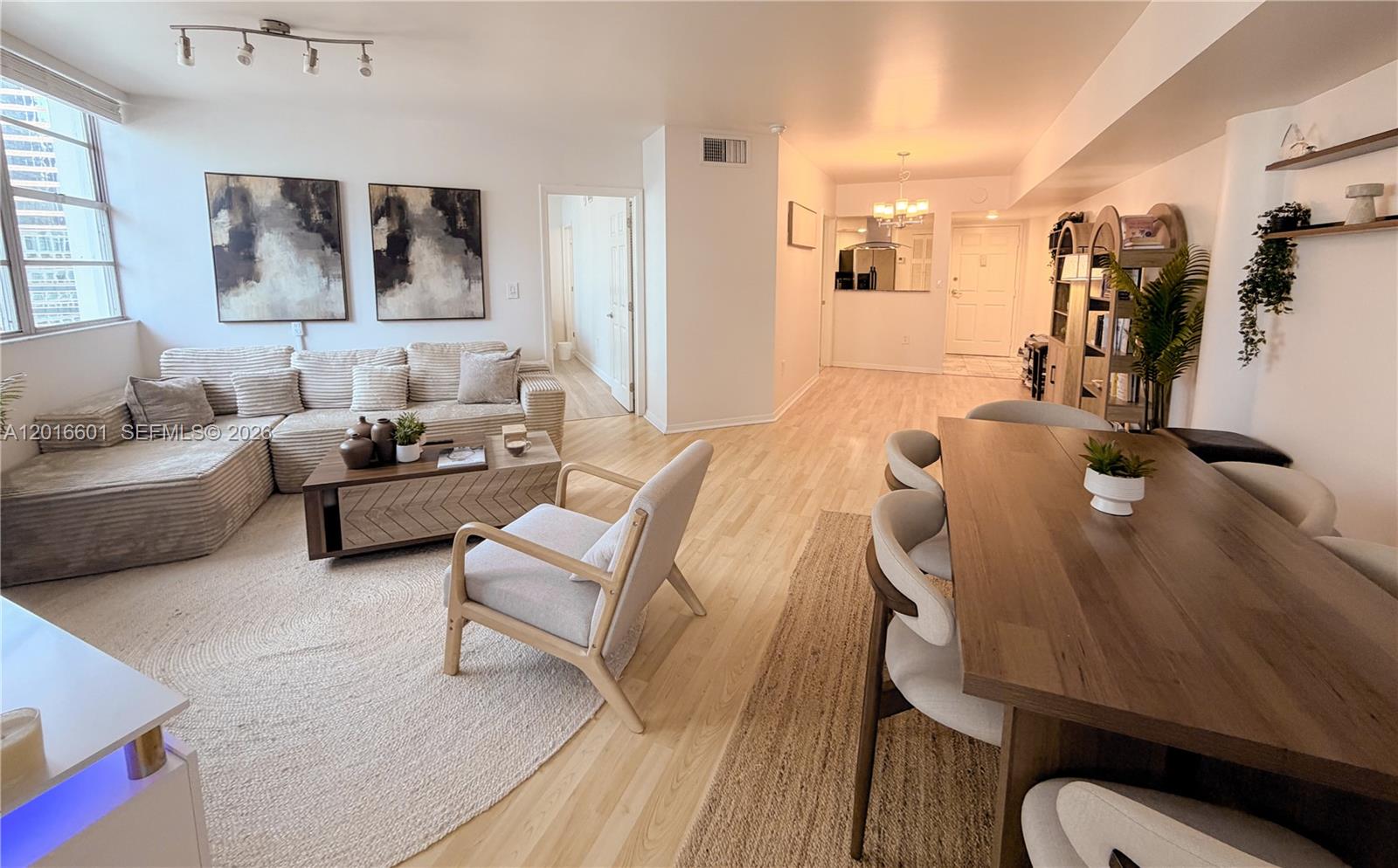 825 Brickell Bay Dr #2050