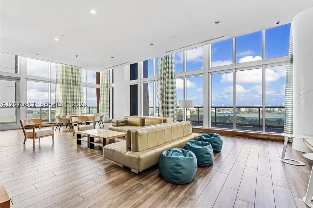image 50 Biscayne29