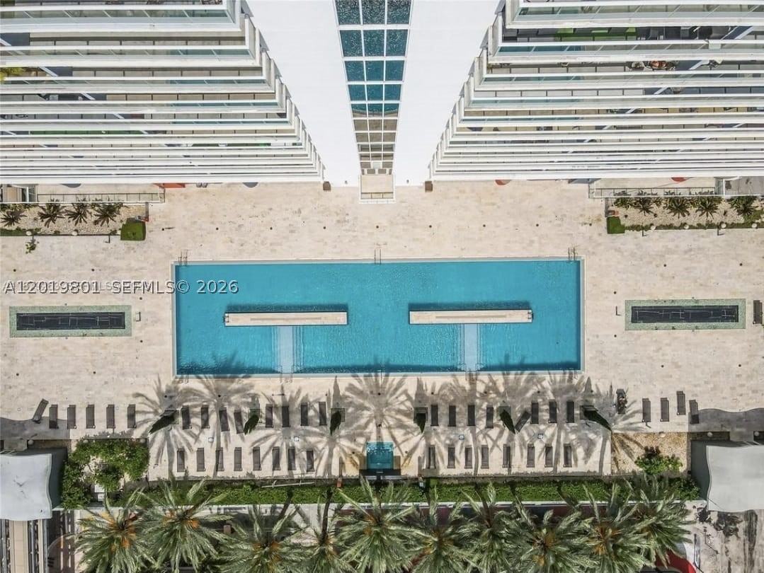 image 50 Biscayne32