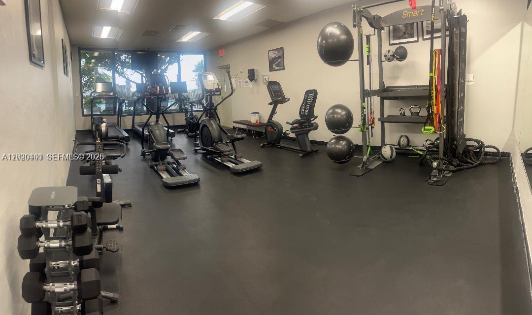 1901 N Ocean Blvd #4D Fort Lauderdale, FL 33305