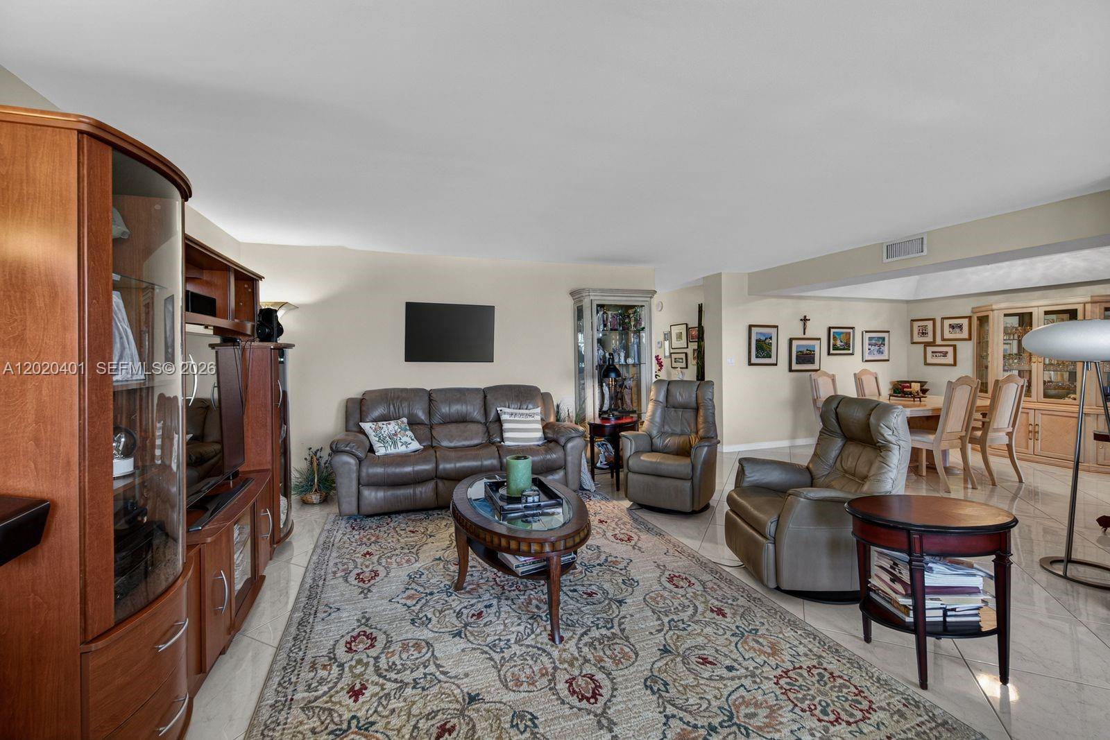 1901 N Ocean Blvd #4D Fort Lauderdale, FL 33305
