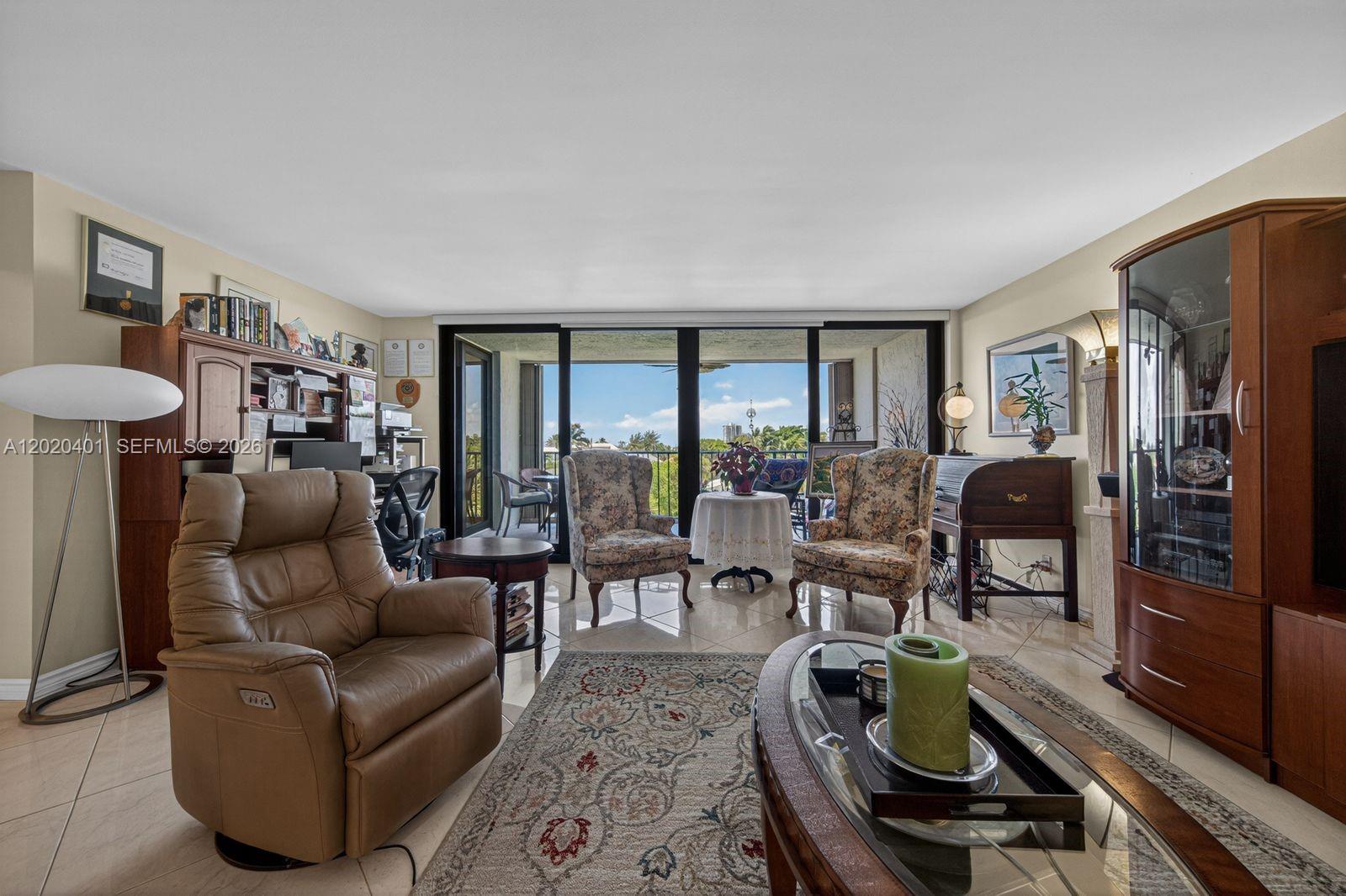 1901 N Ocean Blvd #4D Fort Lauderdale, FL 33305