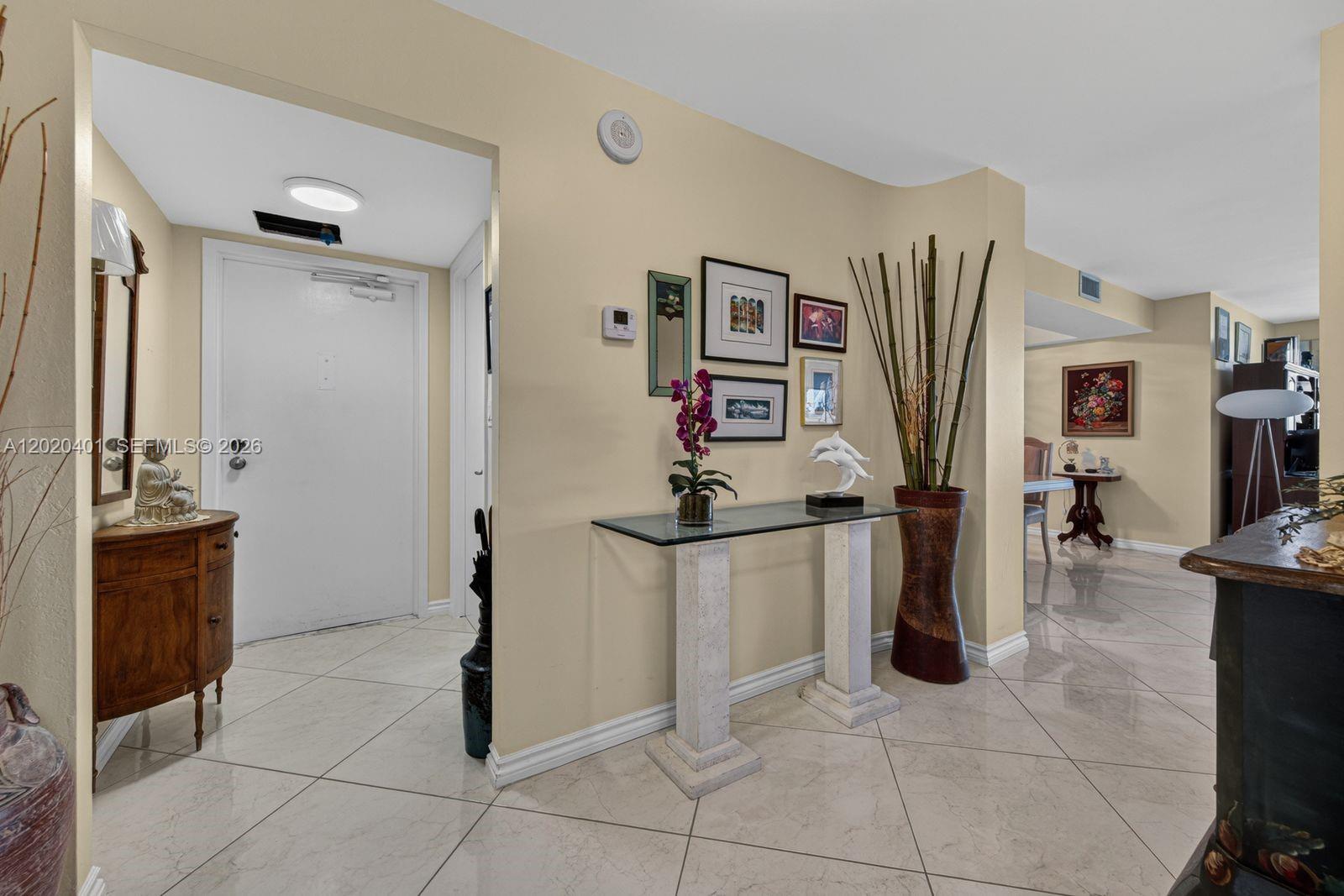 1901 N Ocean Blvd #4D Fort Lauderdale, FL 33305