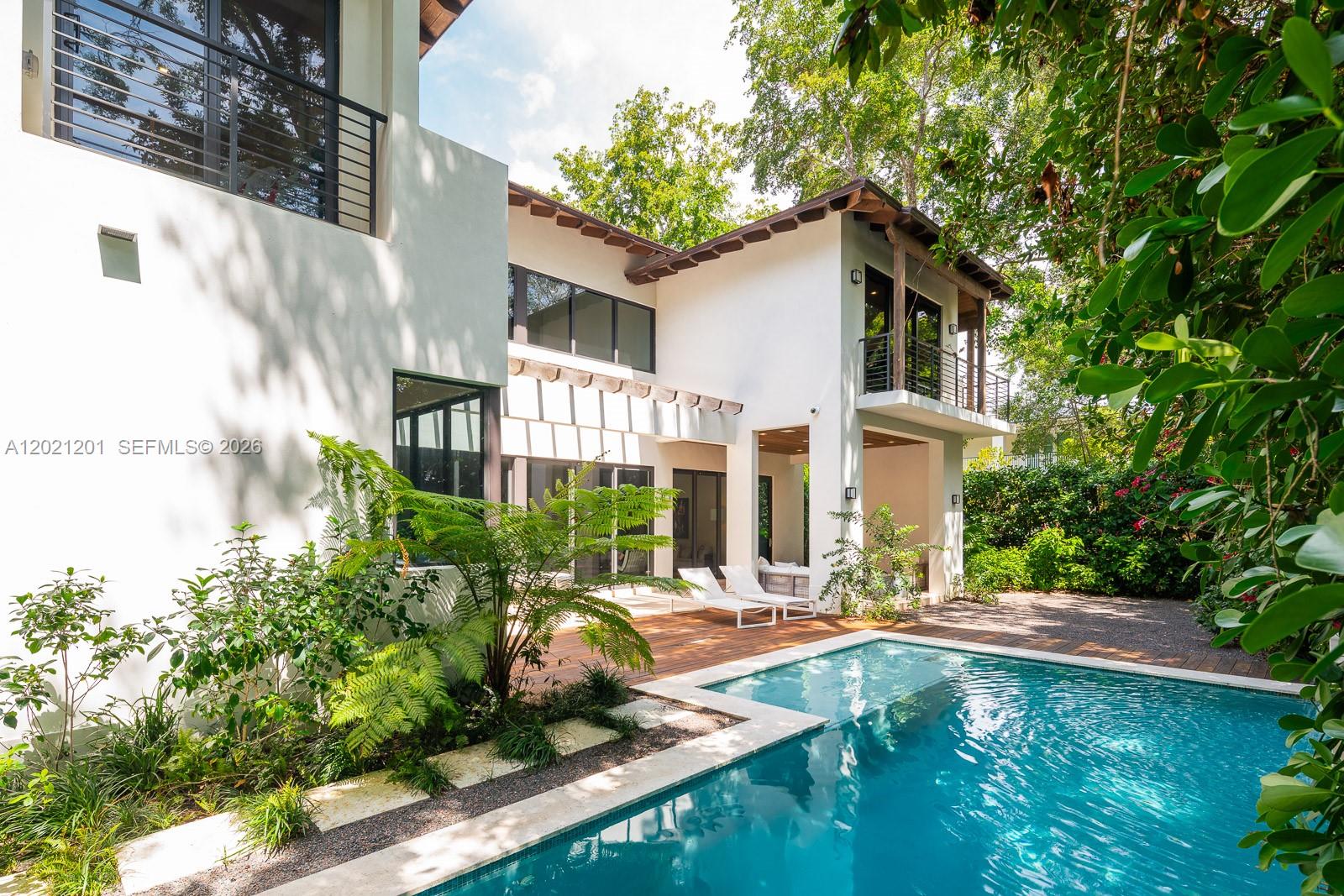 4760 SW 76th Ter Miami, FL 33143