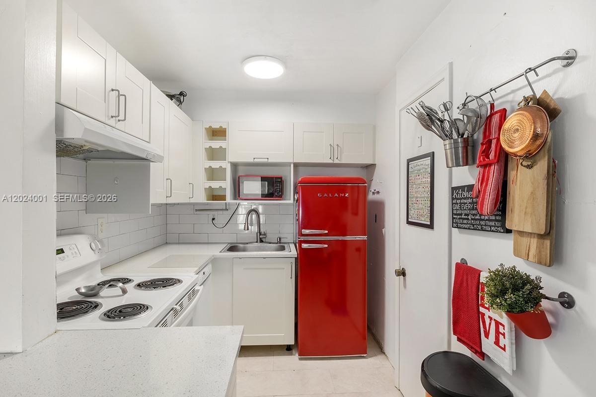 8701 SW 141st St #L5 Palmetto Bay, FL 33176