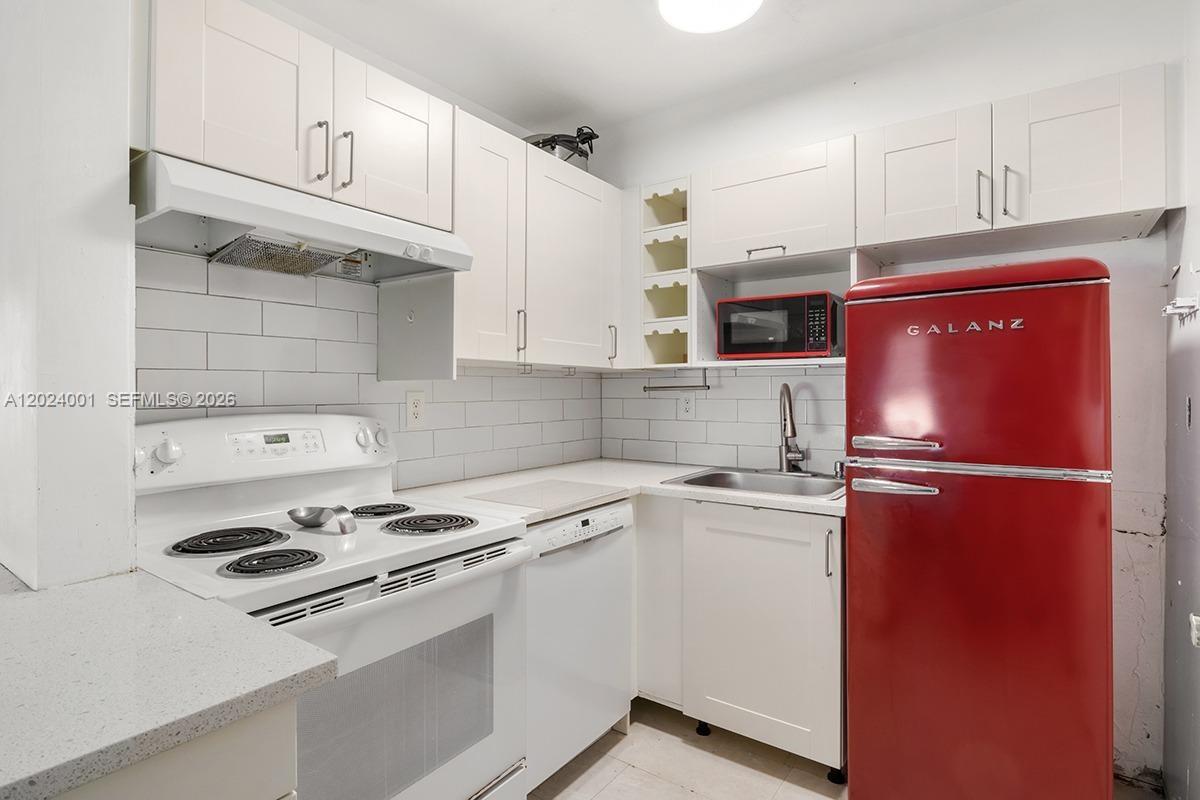 8701 SW 141st St #L5 Palmetto Bay, FL 33176