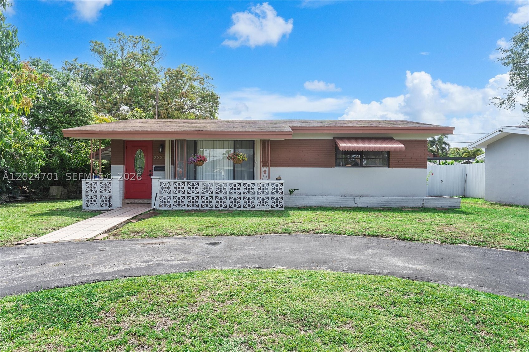 2321 Gulfstream Dr