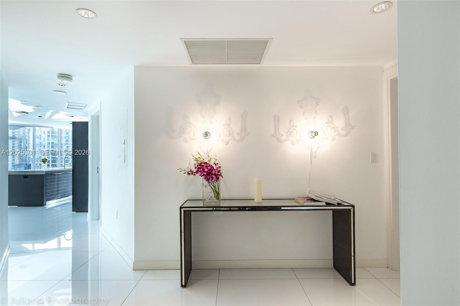 200 Biscayne Blvd Way #3102 Miami, FL 33131
