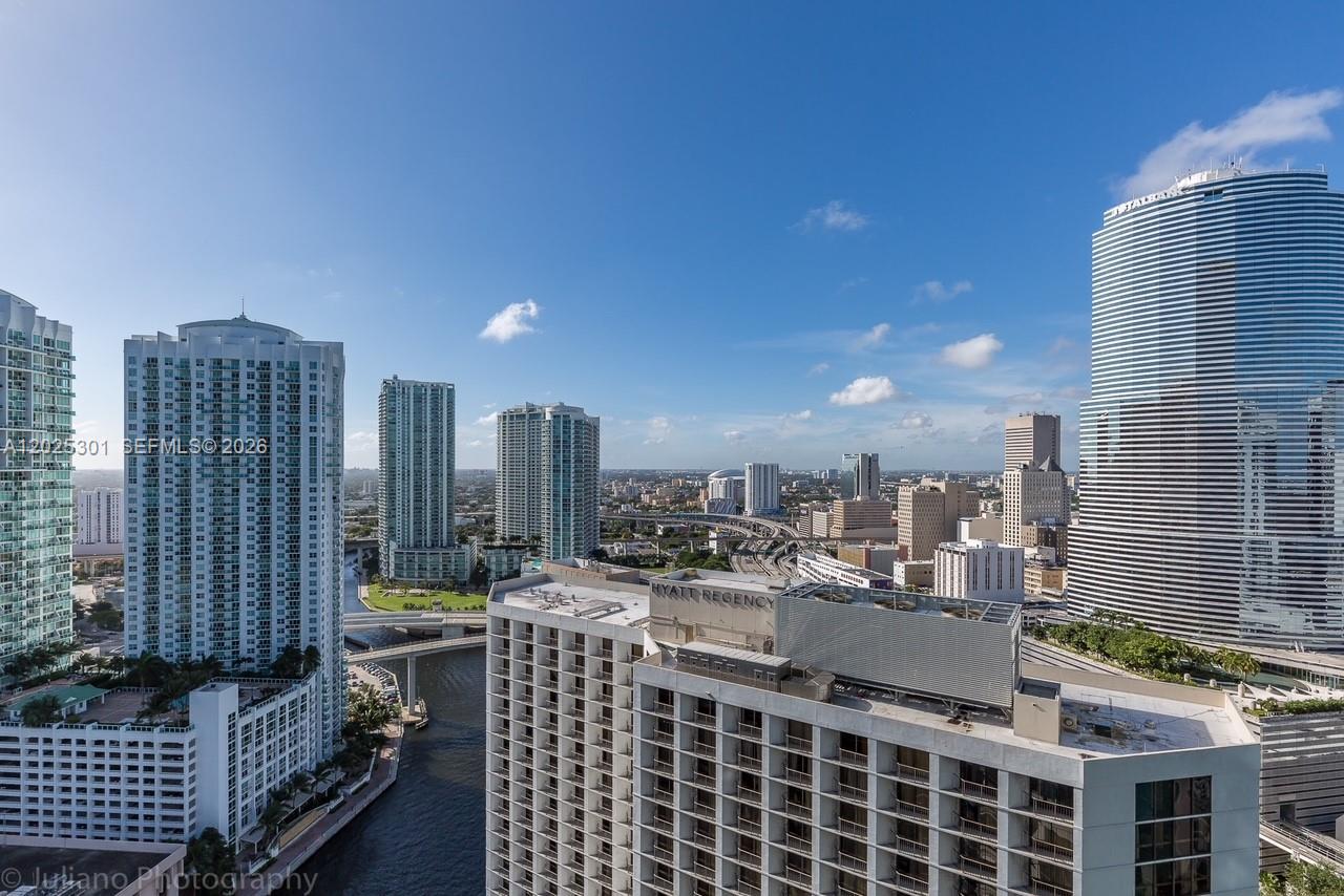 200 Biscayne Blvd Way #3102 Miami, FL 33131