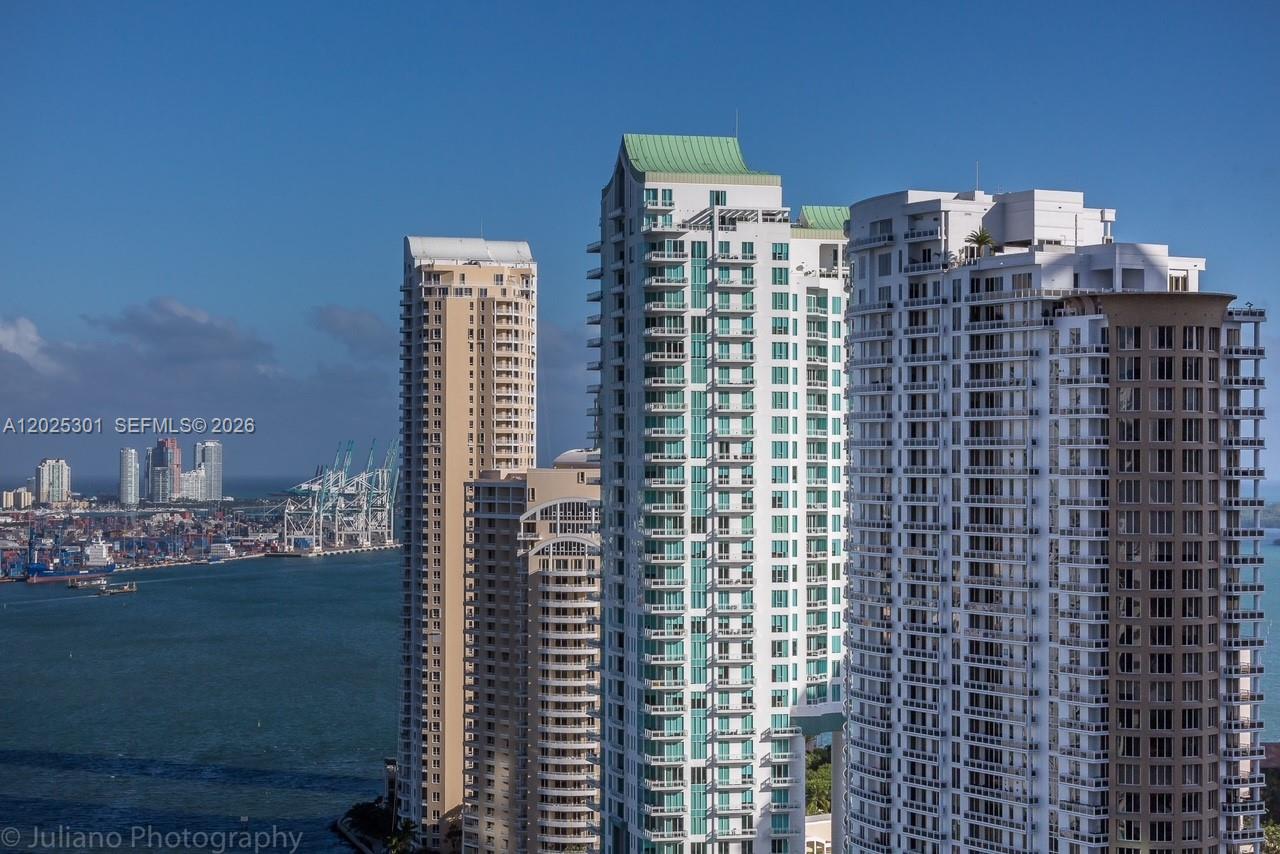 200 Biscayne Blvd Way #3102 Miami, FL 33131