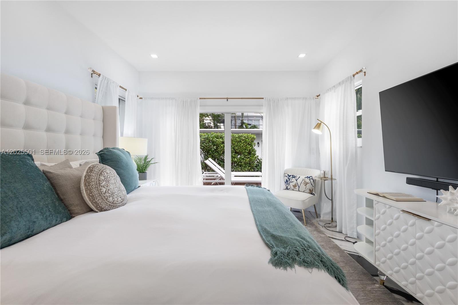 1544 Michigan Ave Miami Beach, FL 33139