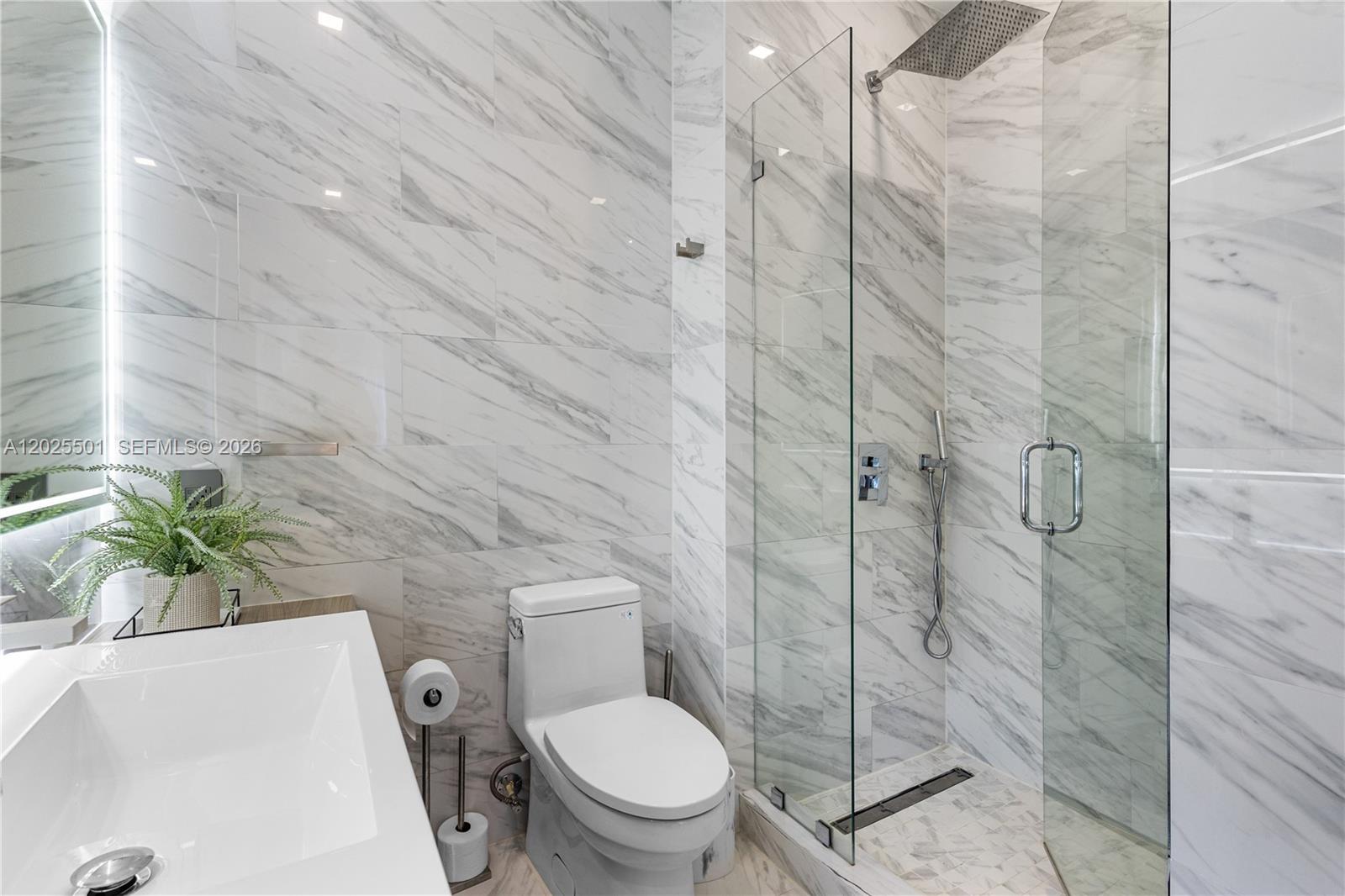 1544 Michigan Ave Miami Beach, FL 33139