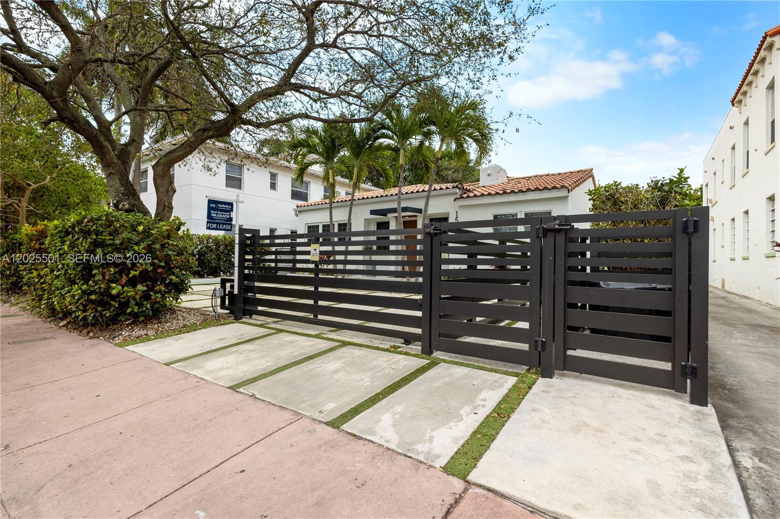 1544 Michigan Ave Miami Beach, FL 33139