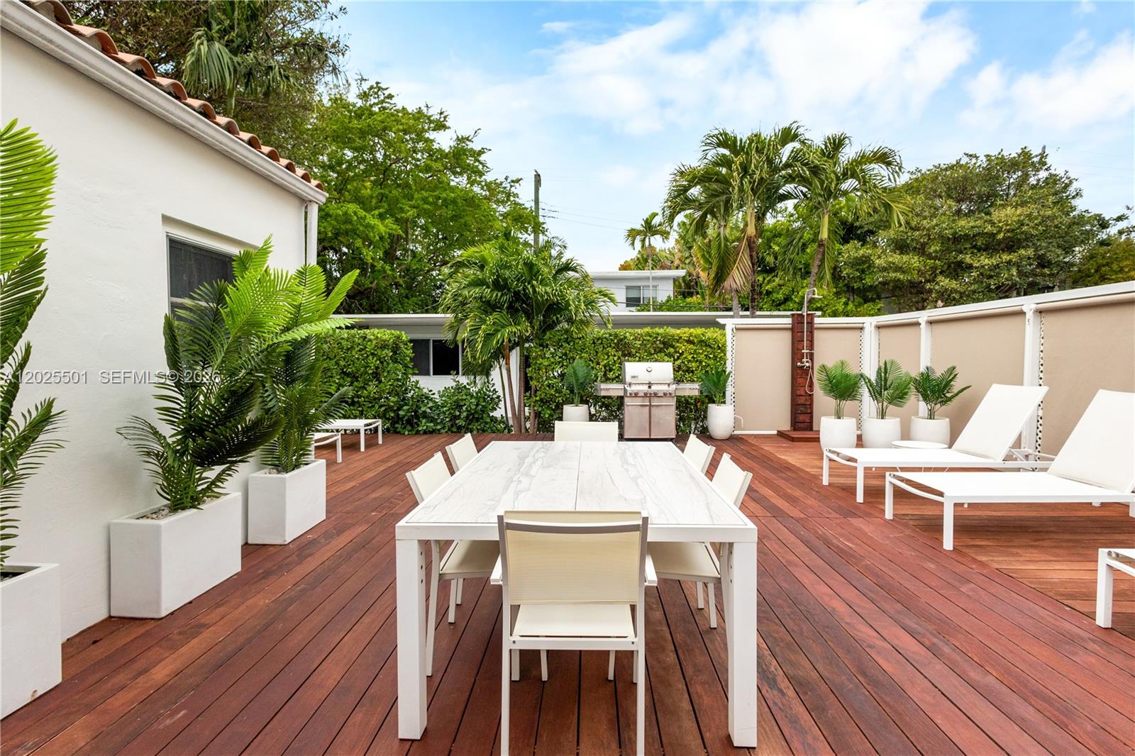 1544 Michigan Ave Miami Beach, FL 33139