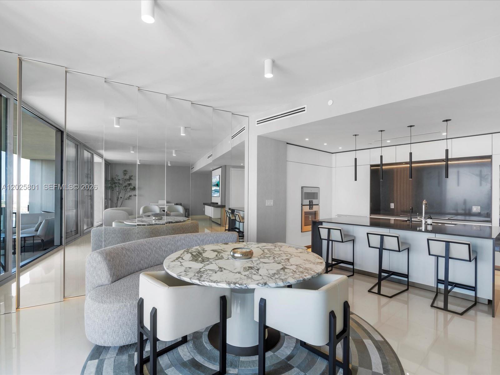 300 Biscayne Blvd Way #4502E Miami, FL 33131