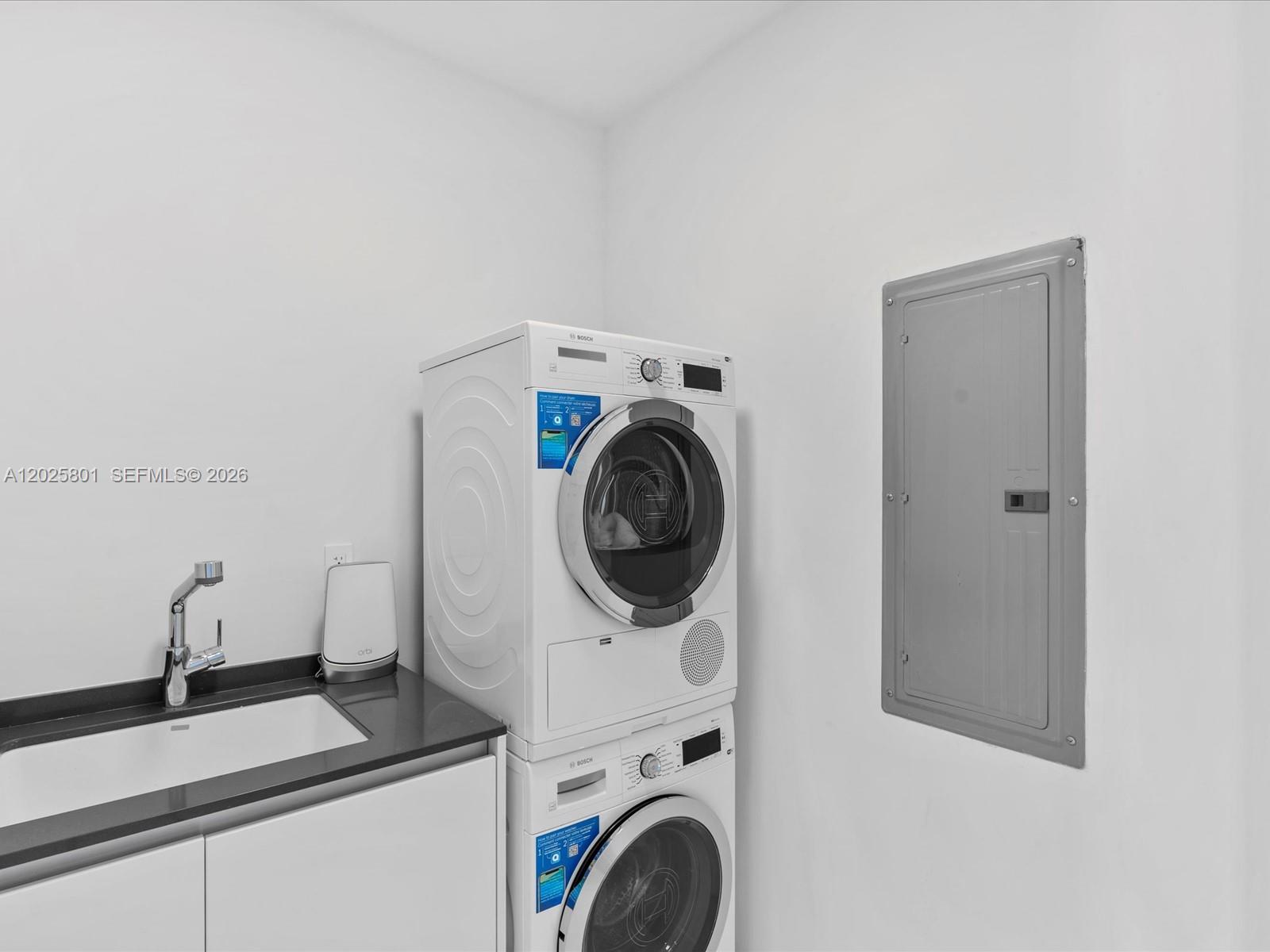300 Biscayne Blvd Way #4502E Miami, FL 33131