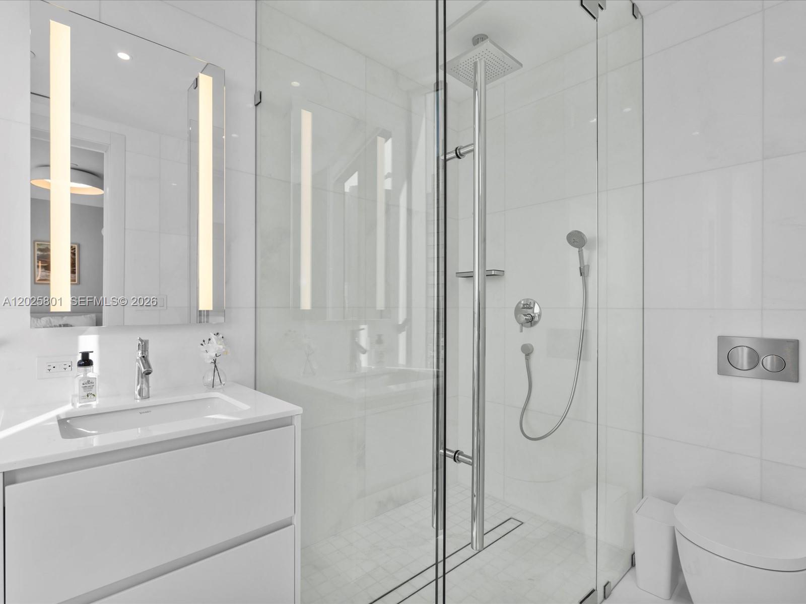 300 Biscayne Blvd Way #4502E Miami, FL 33131
