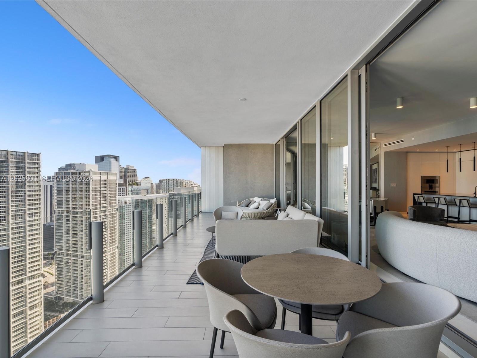 300 Biscayne Blvd Way #4502E Miami, FL 33131