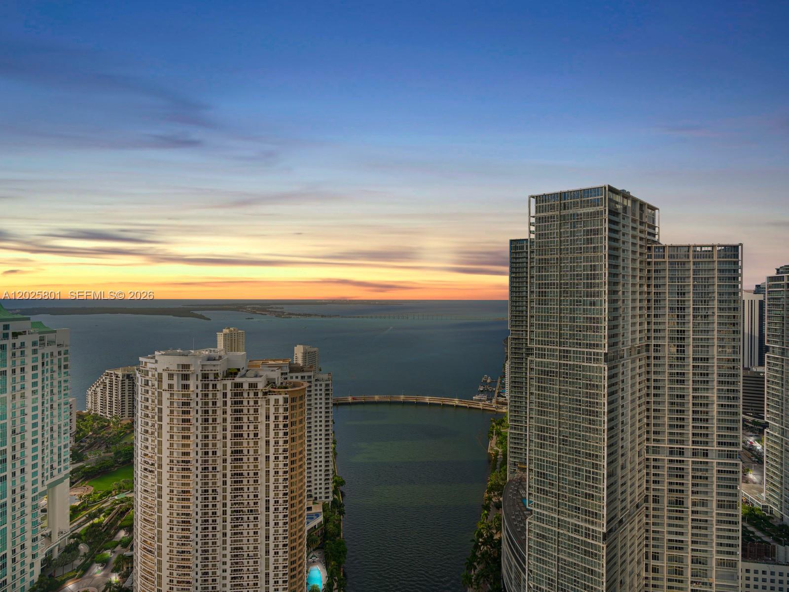 300 Biscayne Blvd Way #4502E Miami, FL 33131