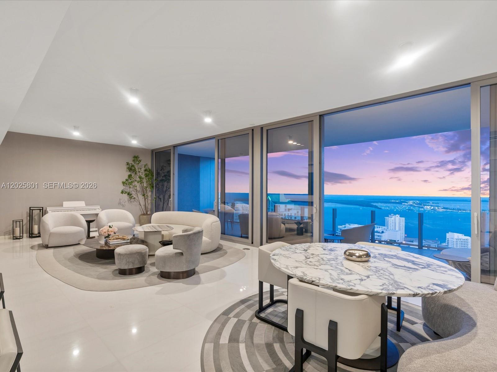 300 Biscayne Blvd Way #4502E Miami, FL 33131
