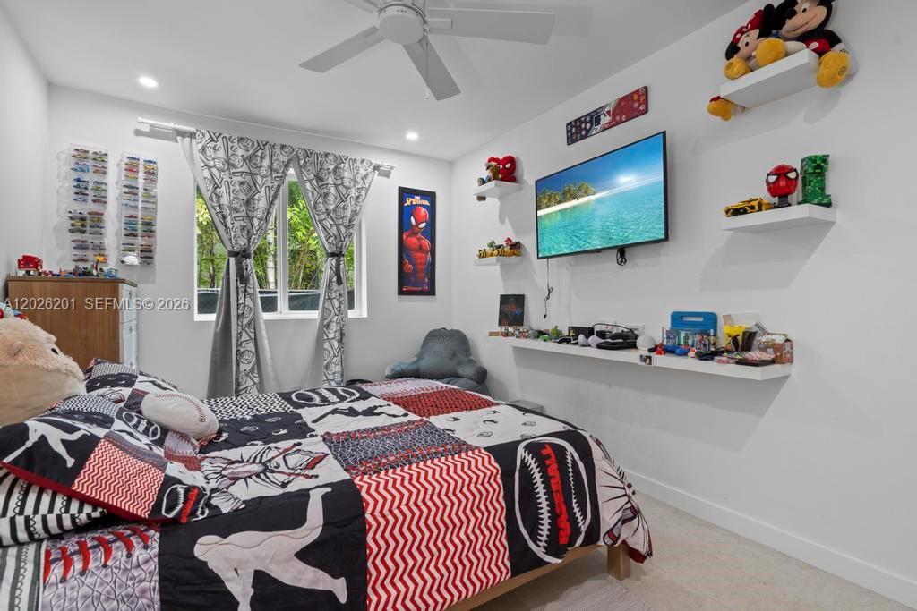 2257 SW 11th St Miami, FL 33135