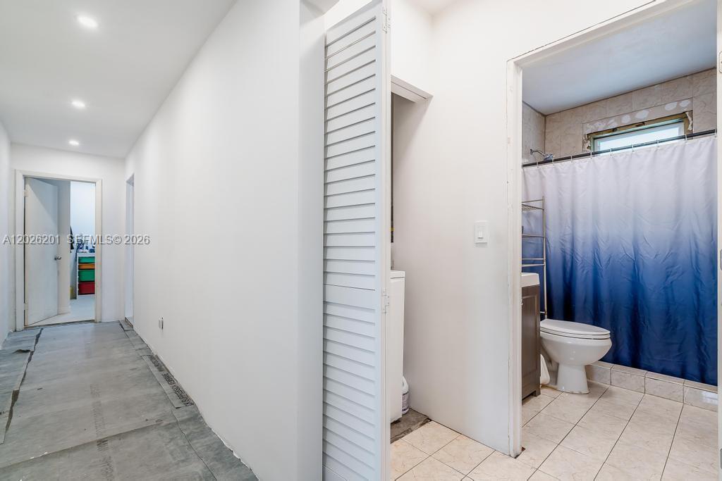 2257 SW 11th St Miami, FL 33135