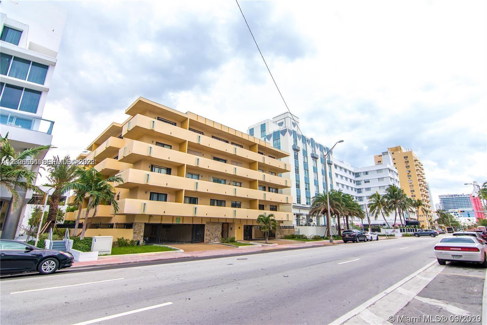 2924 Collins Ave #301
