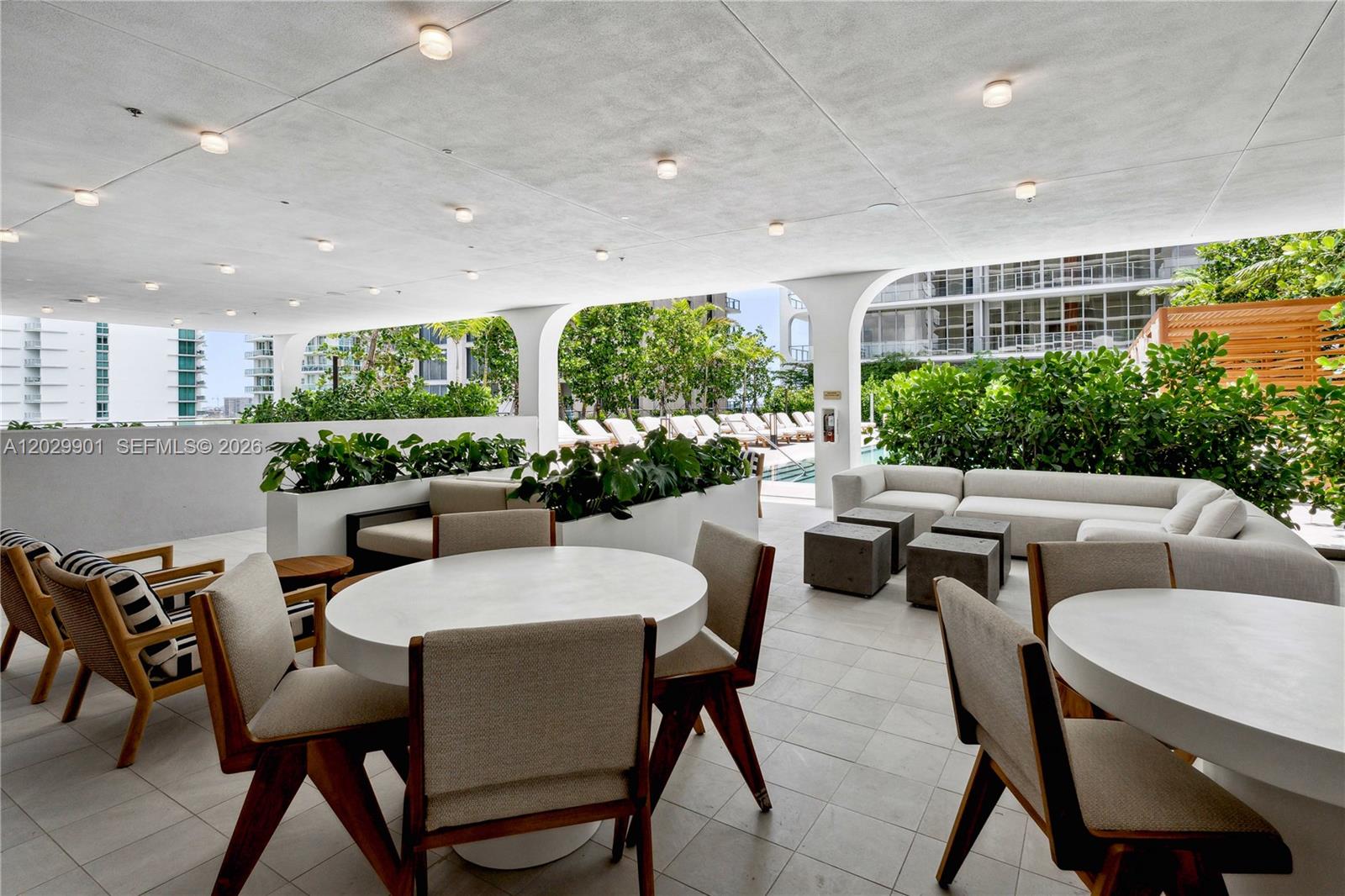 2678 Tigertail Ave #911 Miami, FL 33133