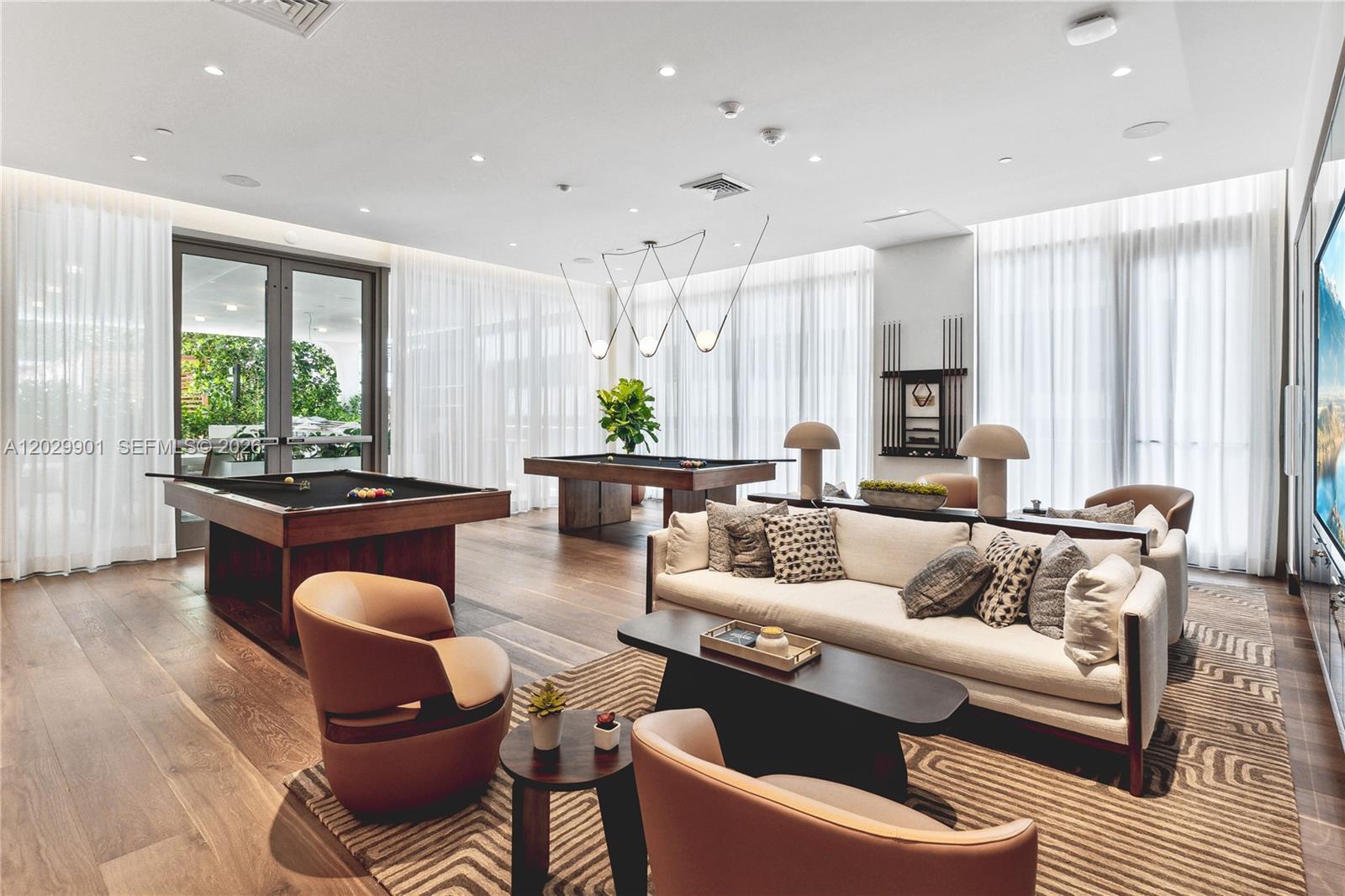 2678 Tigertail Ave #911 Miami, FL 33133