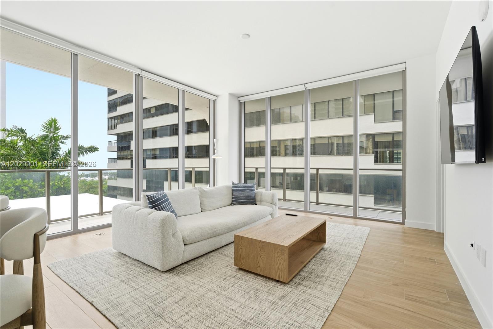 2678 Tigertail Ave #911 Miami, FL 33133