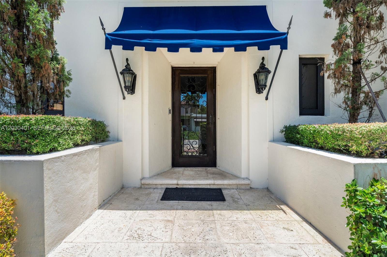 5860 Pine Tree Miami Beach, FL 33140