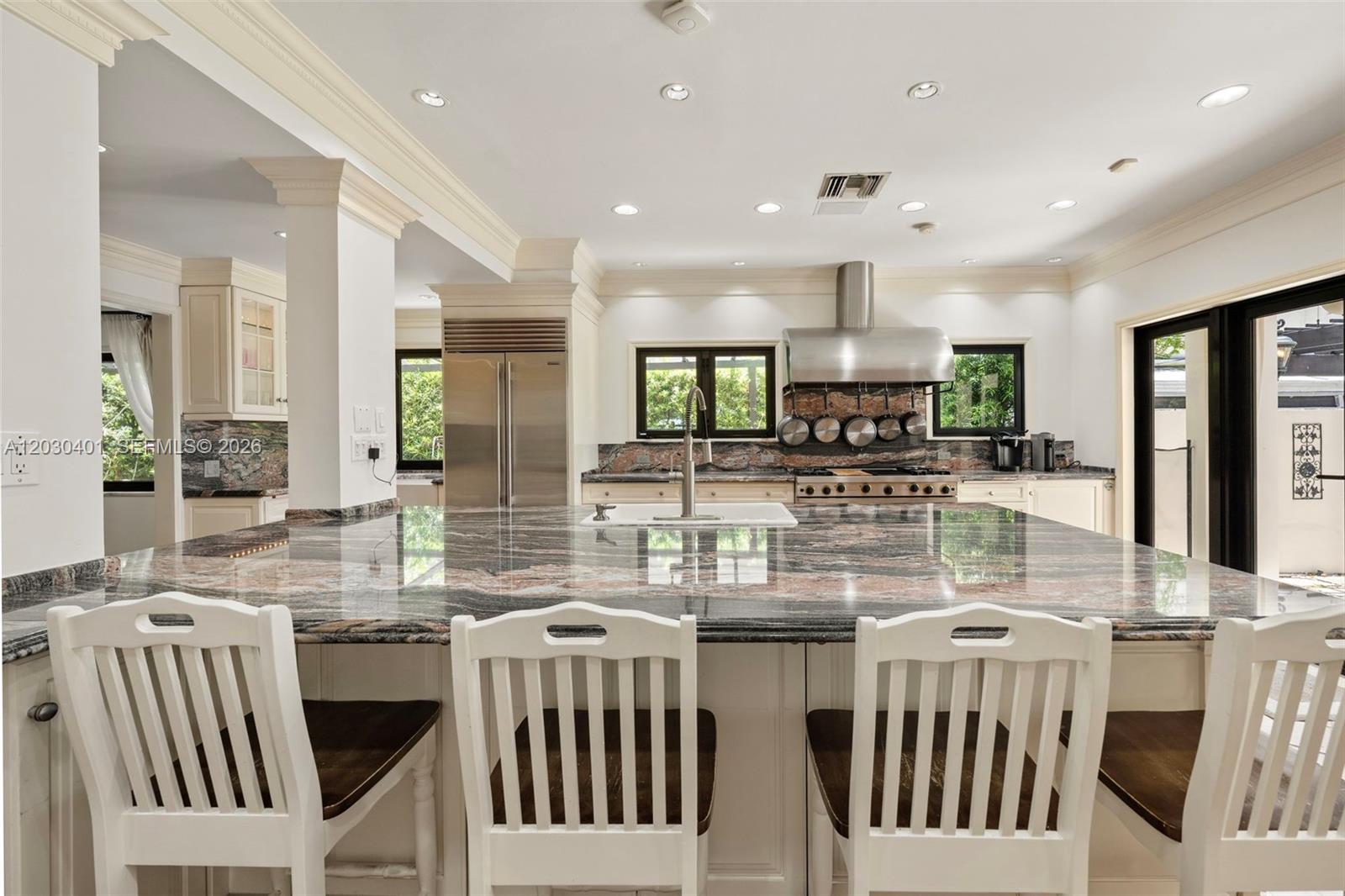 5860 Pine Tree Miami Beach, FL 33140