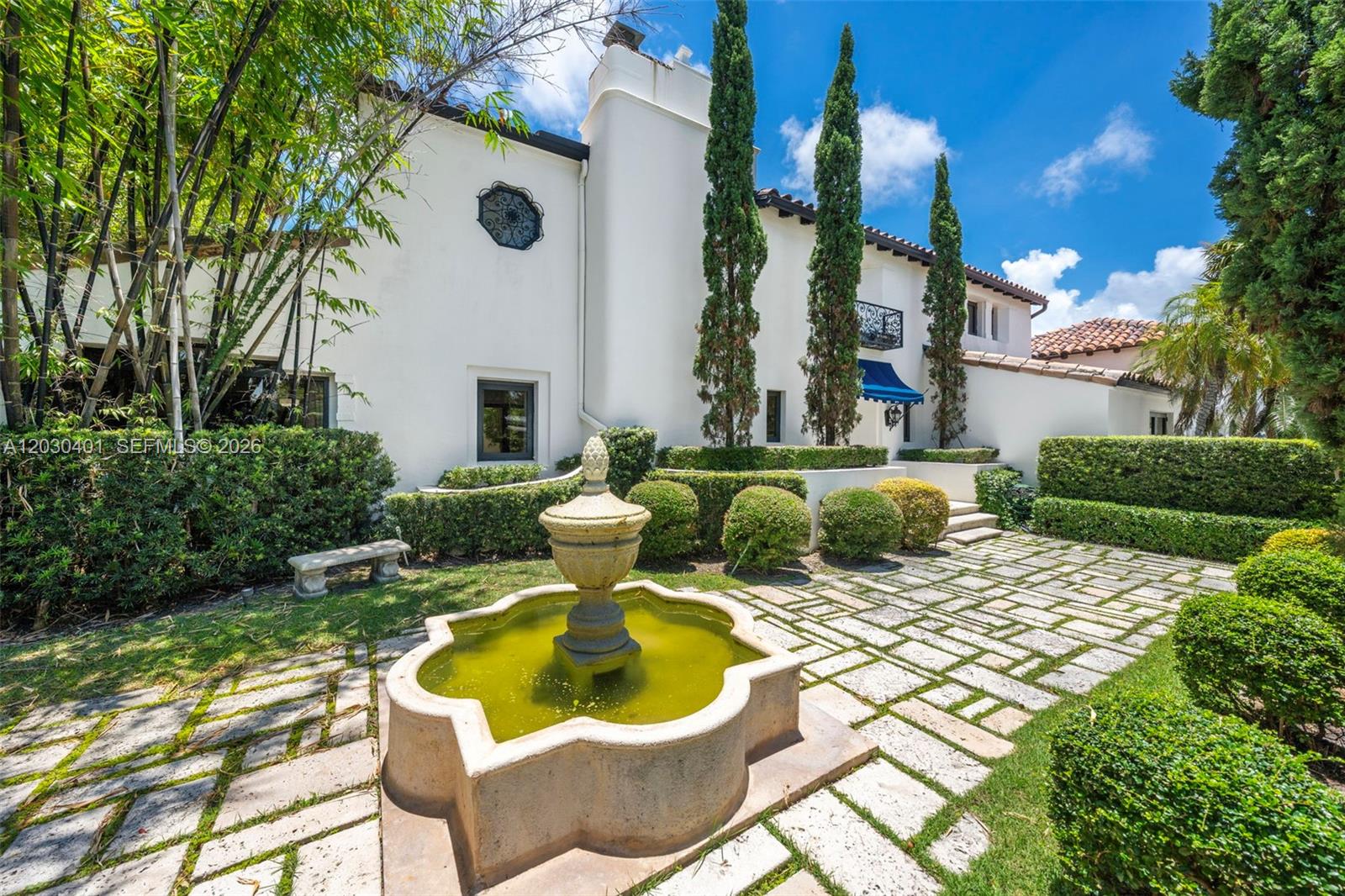 5860 Pine Tree Miami Beach, FL 33140