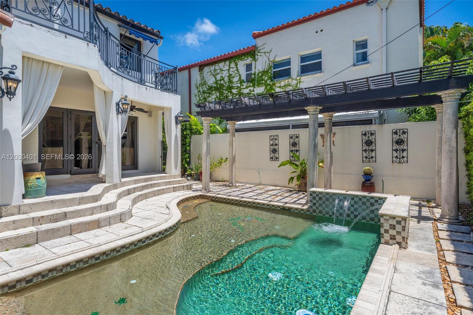 5860 Pine Tree Miami Beach, FL 33140