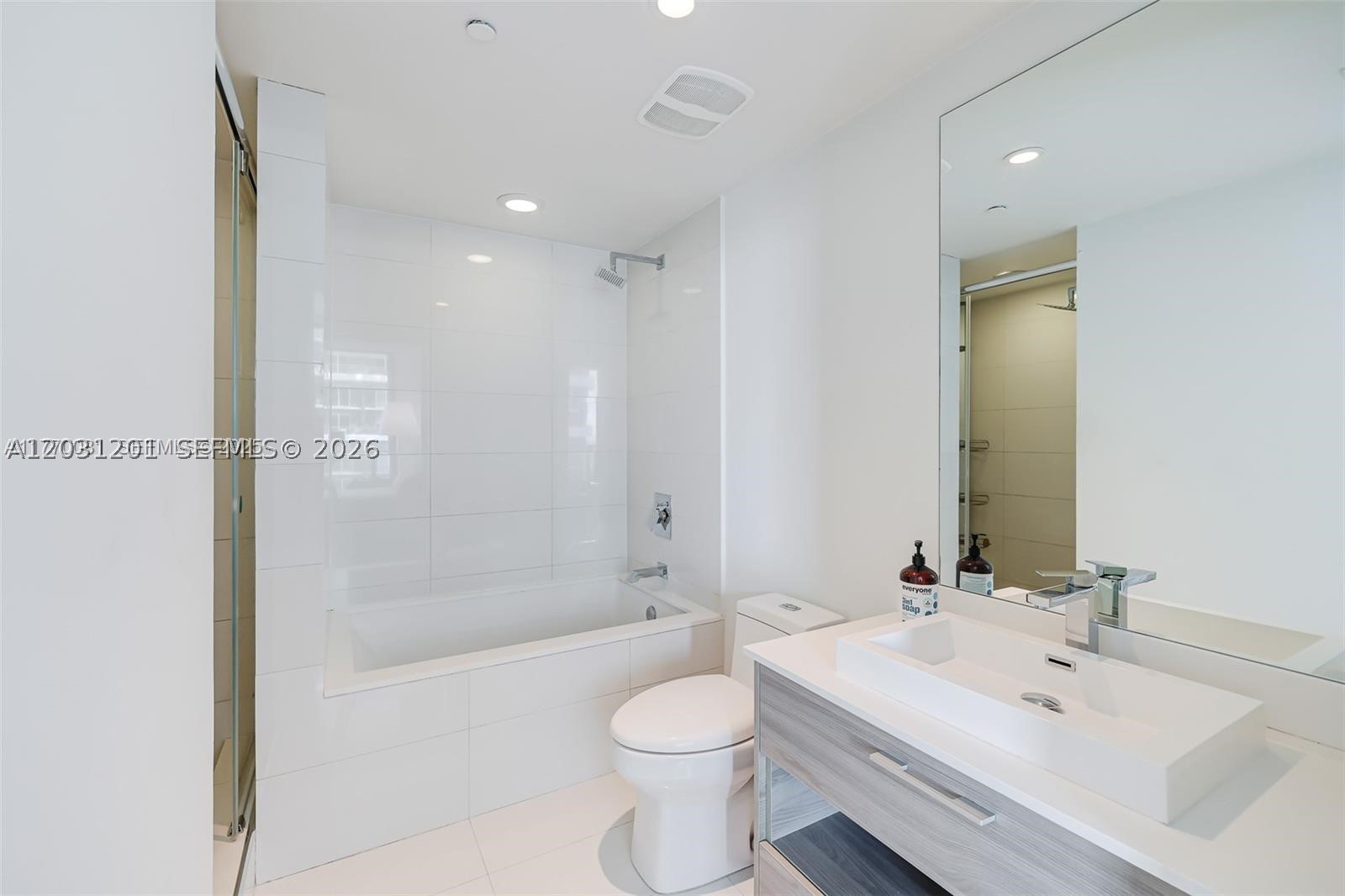 image Dua Miami (SLS Brickell)10