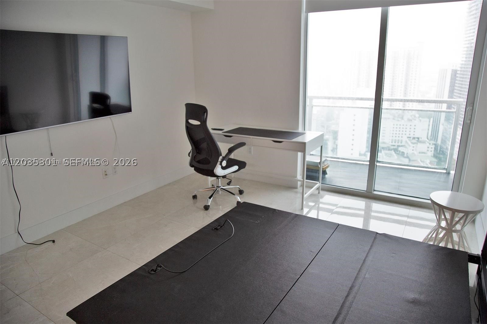 image The Plaza on Brickell West11