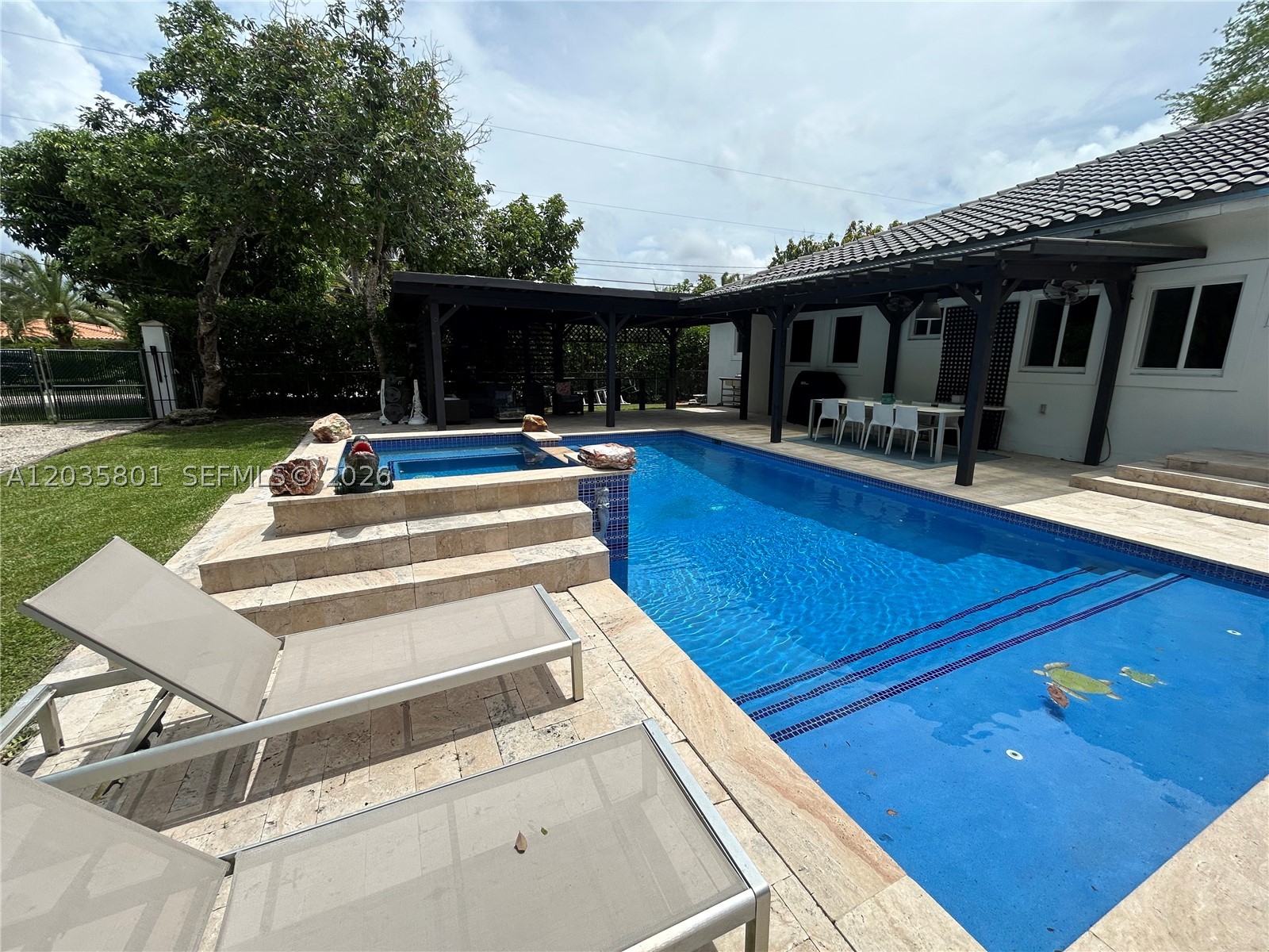12885 SW 77th Ave Pinecrest, FL 33156
