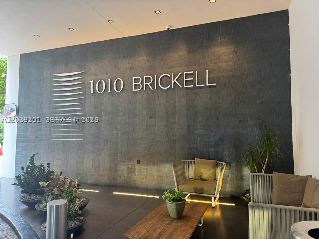 image 1010 Brickell0