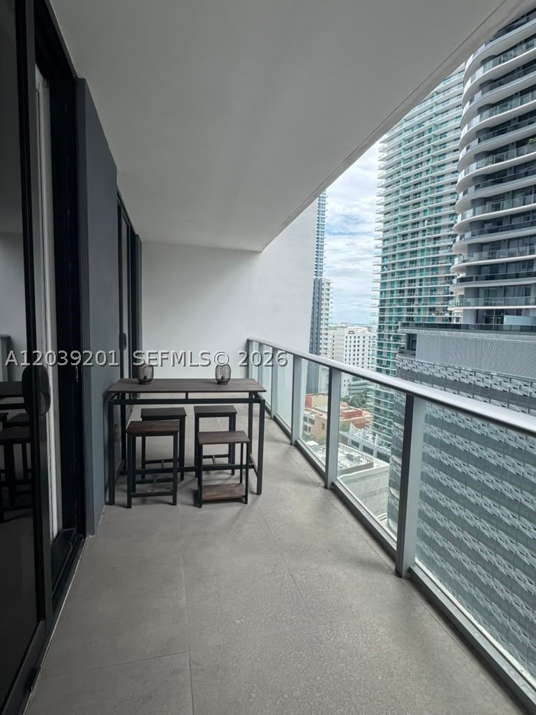 image 1010 Brickell12